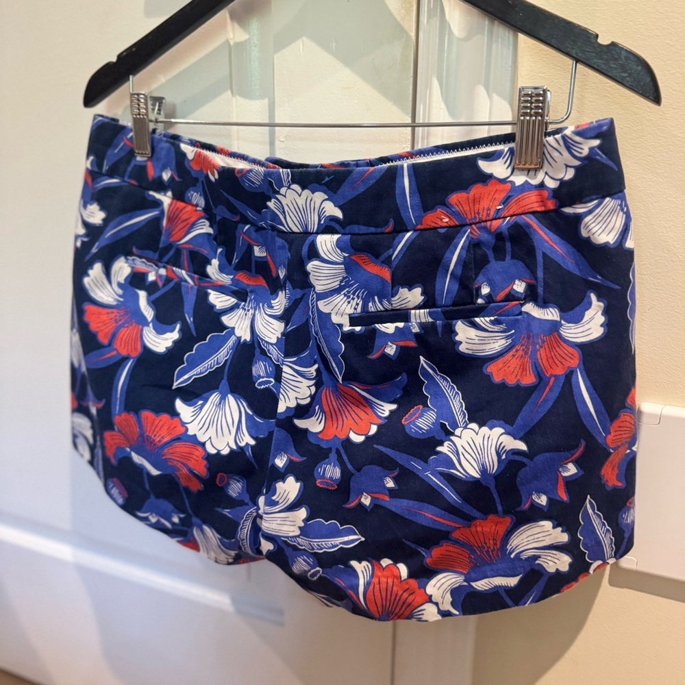 J. CREW High Waist Floral Classic Chino Shorts - Blue and Red (US 6) - Picture 4 of 5